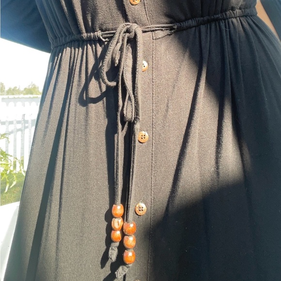 Buttoned Maxi Dress - Picture 5 of 9